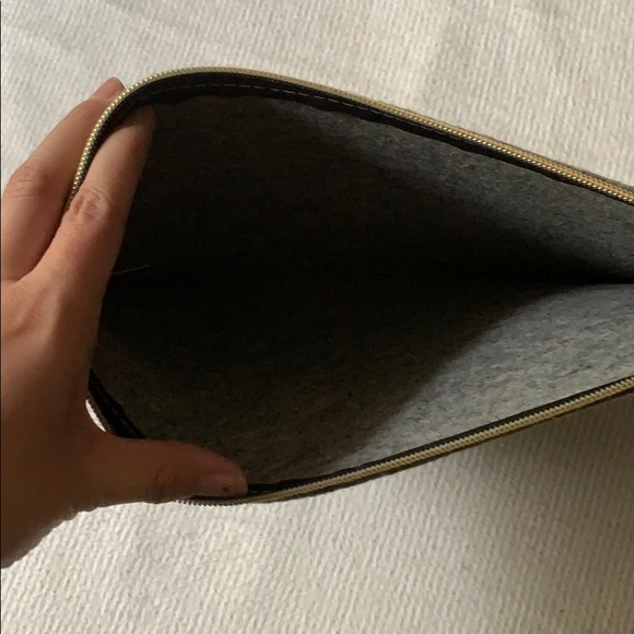 Pouch - Picture 2 of 2